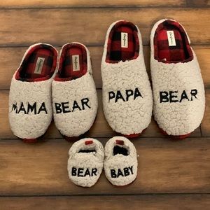 Family slipper set